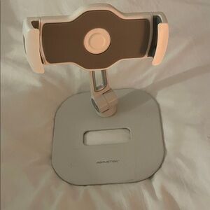 White and Gray Tablet/point of sale  Stand